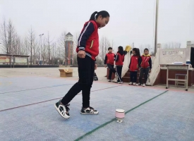 学生在足螺运动中的竞技风采