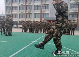 足螺走进军营 深受官兵喜爱