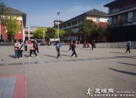 小学生的课间足螺时光