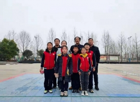 足螺校园版教材师生共同创作实践